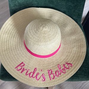 3x Brides babes sun hats
